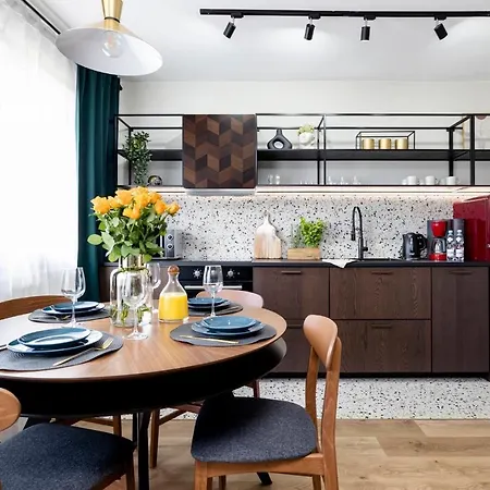 Apartamento - 200 M Do Plazy Z Balkonem I Widokiem