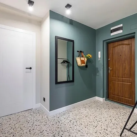 Apartamento - 200 M Do Plazy Z Balkonem I Widokiem *