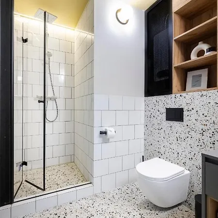 - 200 M Do Plazy Z Balkonem I Widokiem Lejlighed *